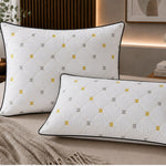 Set 2 Perne Brodate Matlasate 50/70 cm
