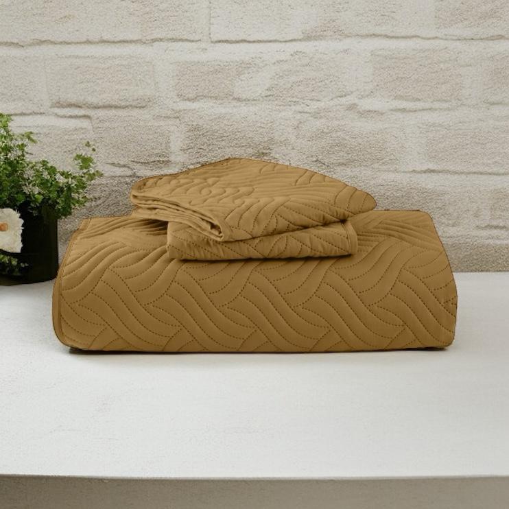 Cuvertură de pat din catifea 200×220 cm + 2 fețe de pernă Bej